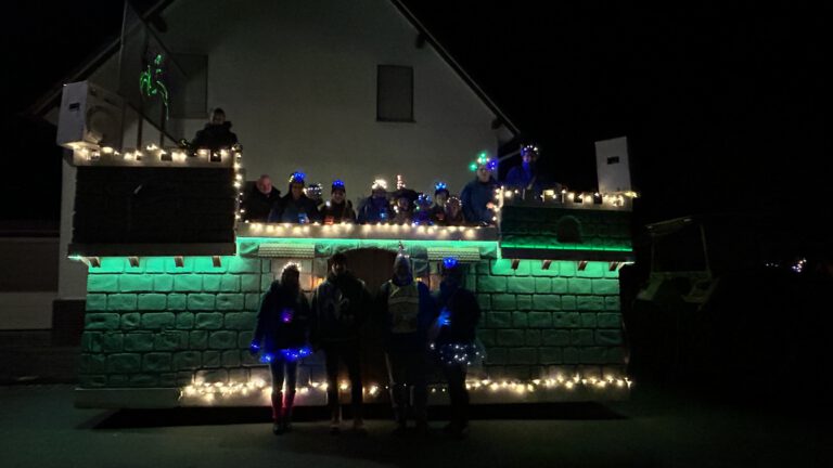 Lichterumzug bei den Zwiwweln